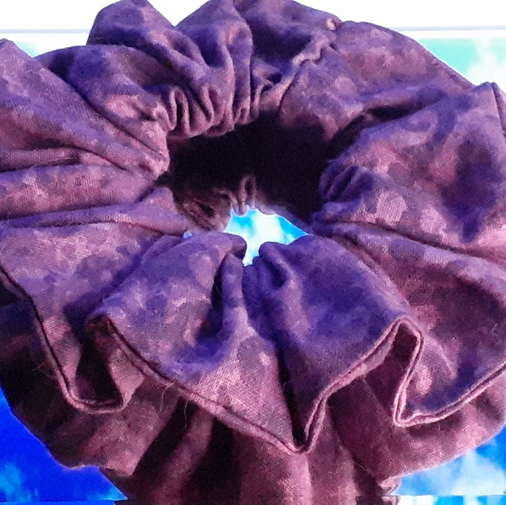 Medium Swirl Purple Scrunchie